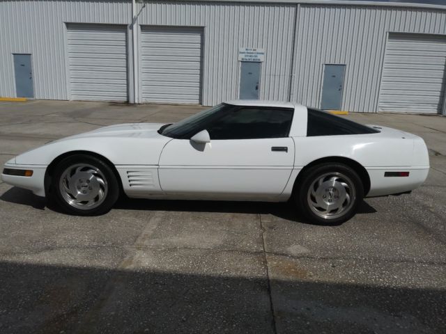 1994 White Chevrolet Corvette
