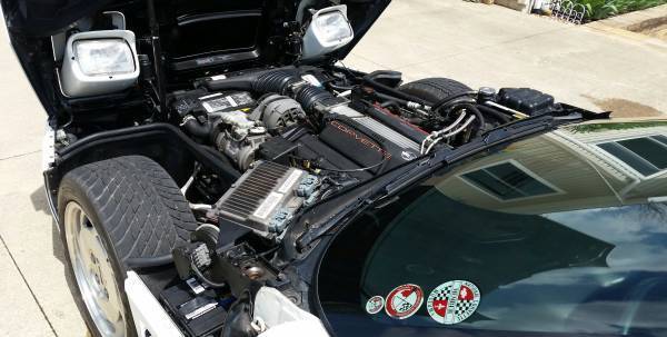 1994 White Chevrolet Corvette Coupe