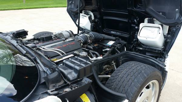 1994 White Chevrolet Corvette Coupe