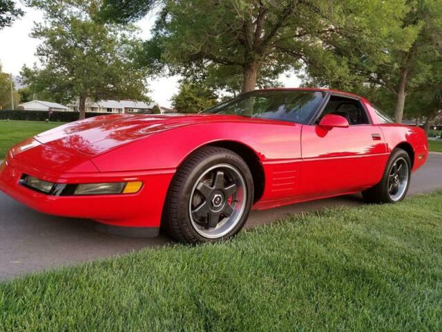 1994 Red Chevrolet Corvette Coupe