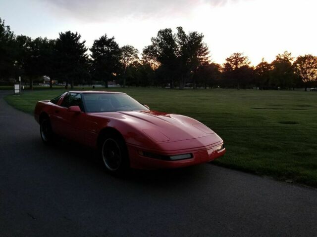 1994 Red Chevrolet Corvette Coupe