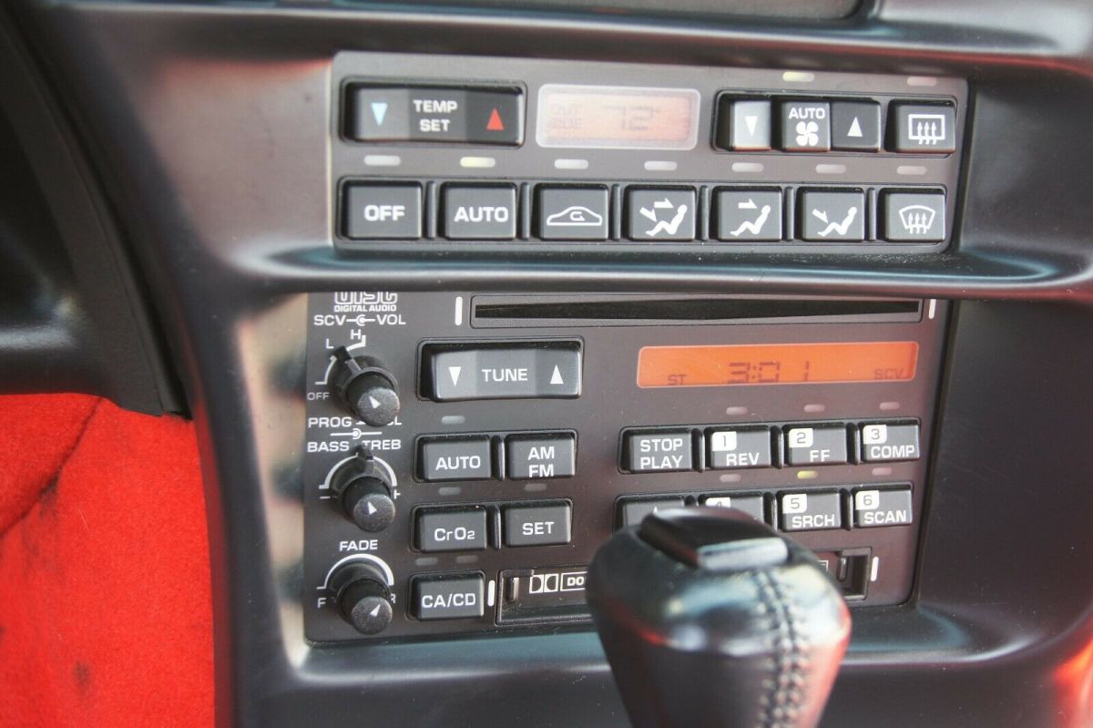 1994 White Chevrolet Corvette Coupe
