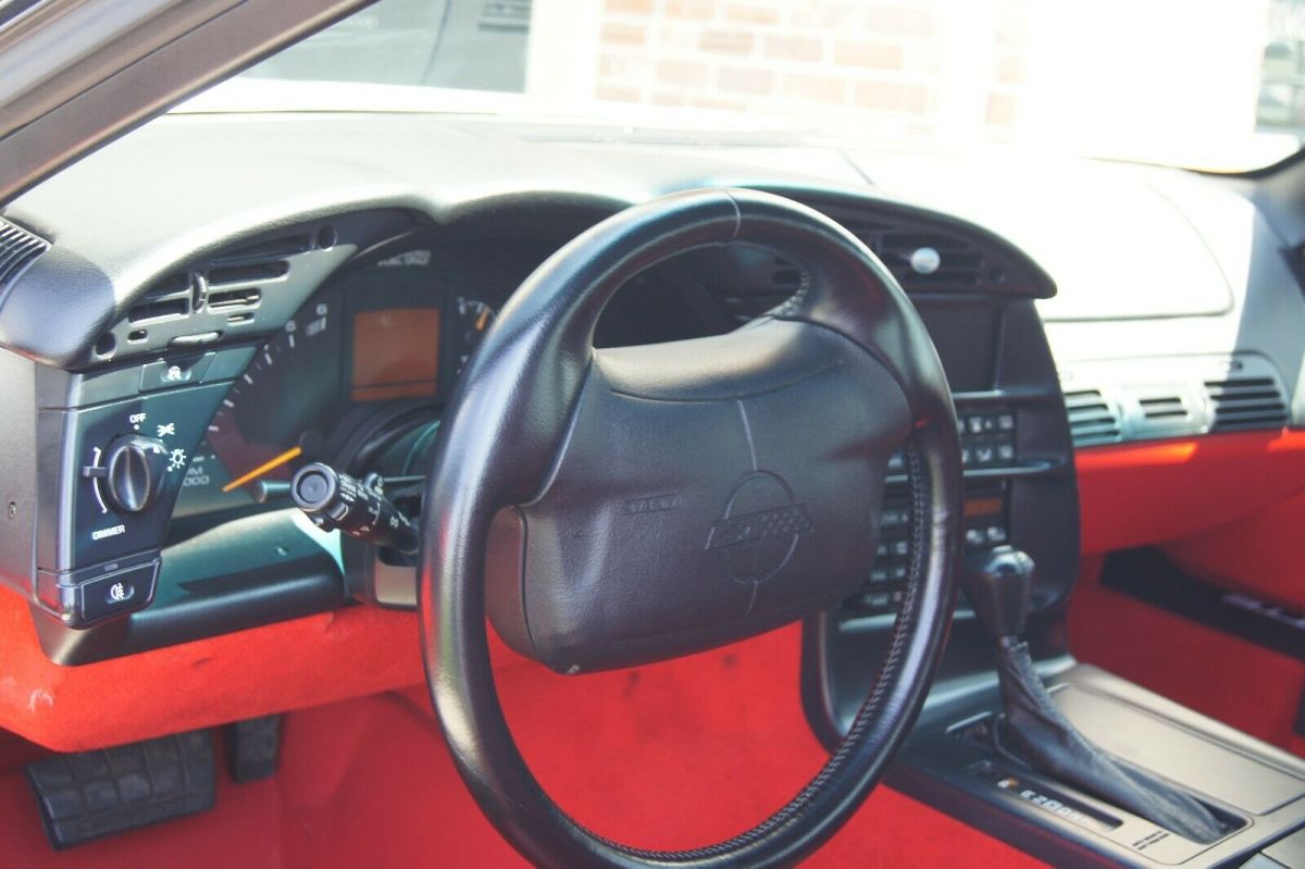 1994 White Chevrolet Corvette Coupe