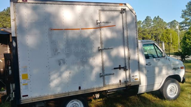 1994 White Chevrolet Other Cab & Chassis