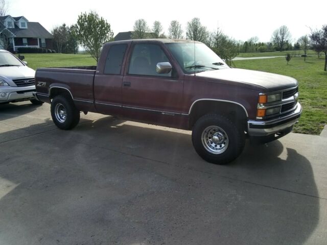 1994 Burgundy Chevrolet C/K Pickup 1500 Extended Cab Pickup