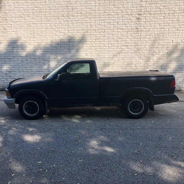 1994 Black Chevrolet S-10 Standard Cab Pickup