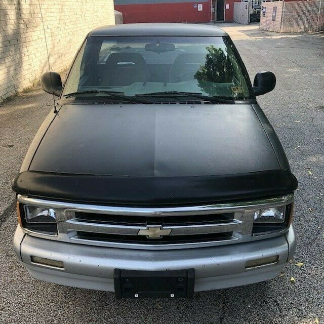 1994 Black Chevrolet S-10 Standard Cab Pickup