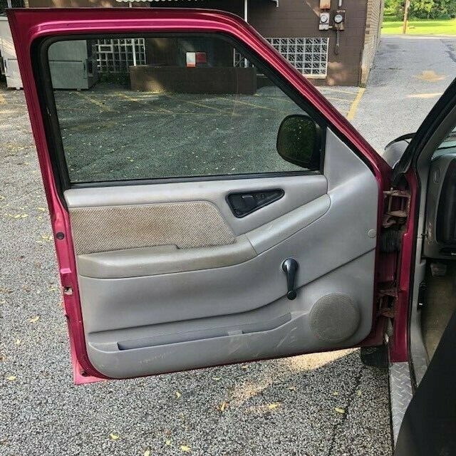 1994 Black Chevrolet S-10 Standard Cab Pickup