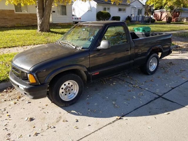 1994 Black Chevrolet S-10 Standard Cab Pickup