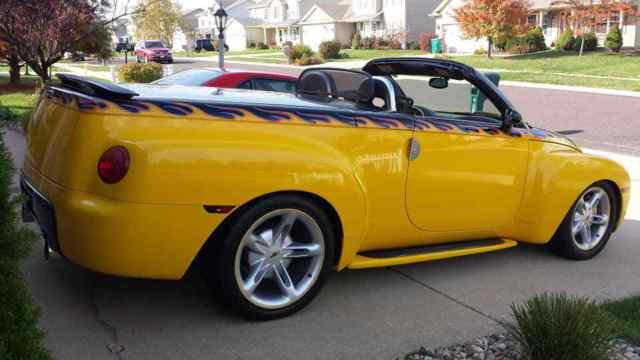 1994 Yellow/Black Chevrolet SSR Convertible
