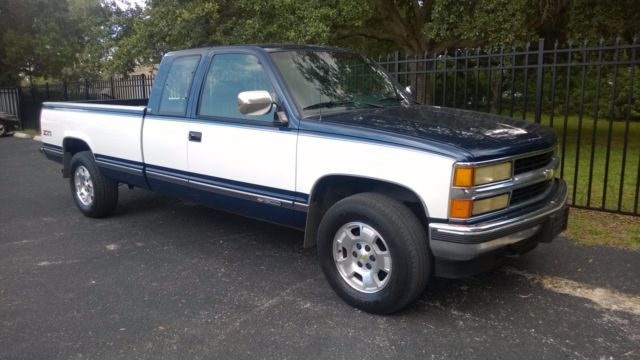 1994 Indigo Blue / Summit White Chevrolet C/K Pickup 1500 Extended Cab Pickup