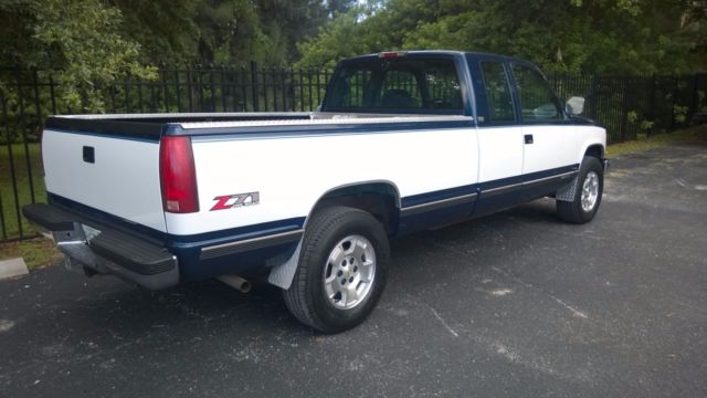 1994 Indigo Blue / Summit White Chevrolet C/K Pickup 1500 Extended Cab Pickup