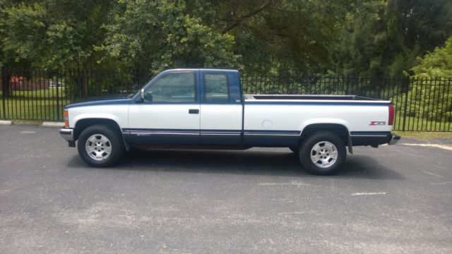 1994 Indigo Blue / Summit White Chevrolet C/K Pickup 1500 Extended Cab Pickup