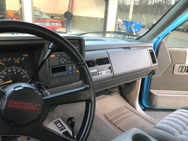 1994 Blue Chevrolet C/K Pickup 2500 Extended Cab Pickup