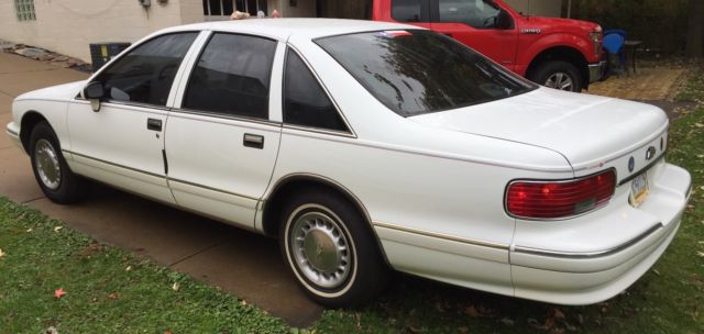 1994 Gold Chevrolet Caprice Sedan