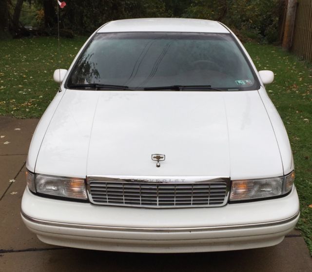 1994 Gold Chevrolet Caprice Sedan