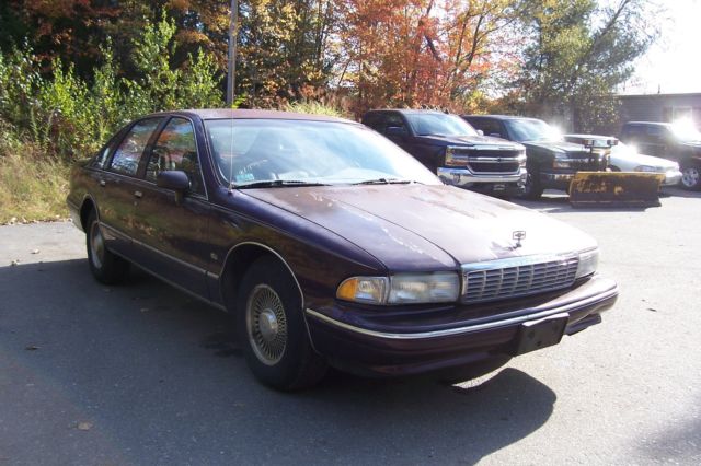 1994 Burgundy Chevrolet Capriceold Sedan