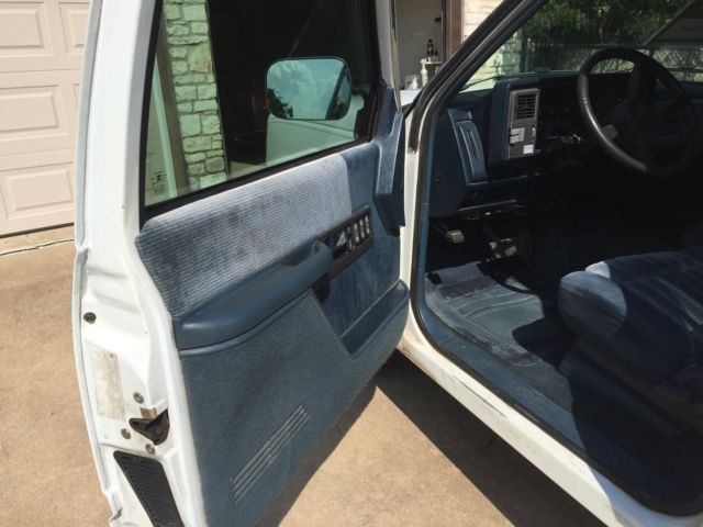 1994 White Chevrolet C-10 Extended Cab Pickup