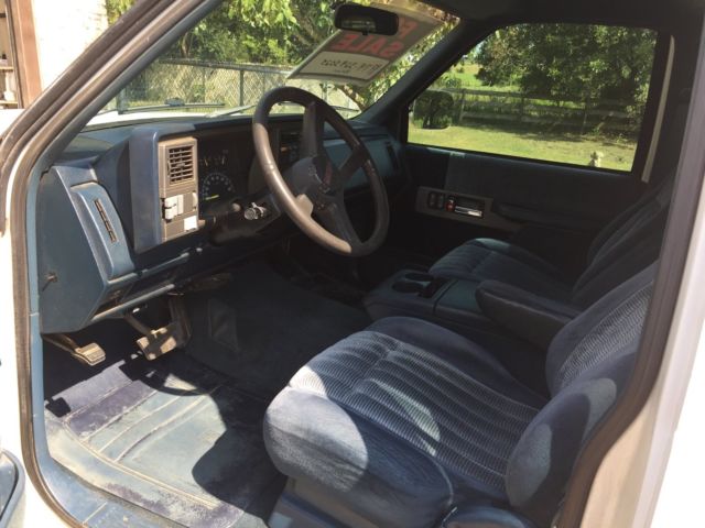 1994 White Chevrolet C-10 Extended Cab Pickup