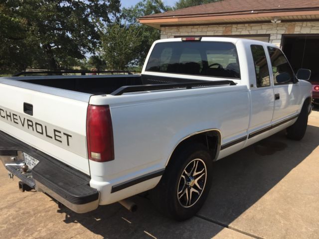 1994 White Chevrolet C-10 Extended Cab Pickup