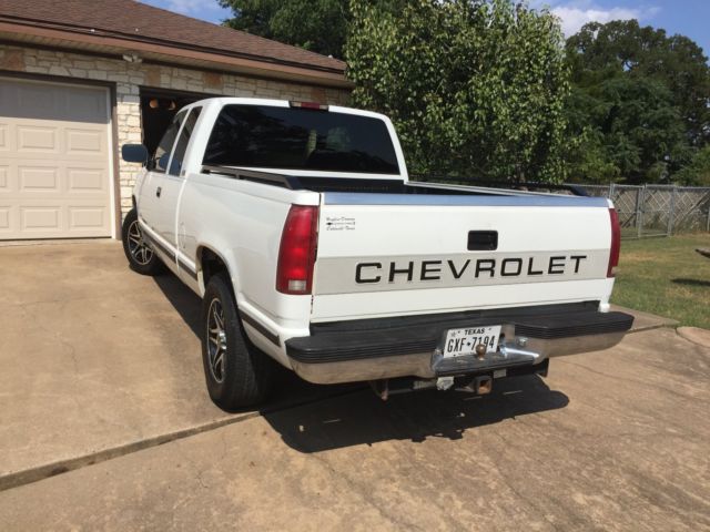 1994 White Chevrolet C-10 Extended Cab Pickup