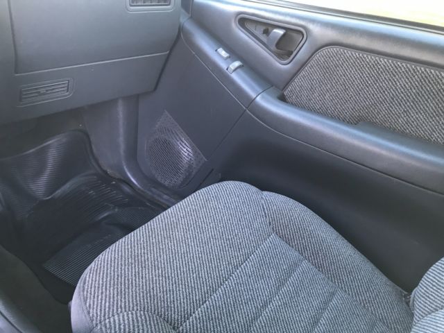 1994 White Chevrolet S-10 Extended Cab Pickup