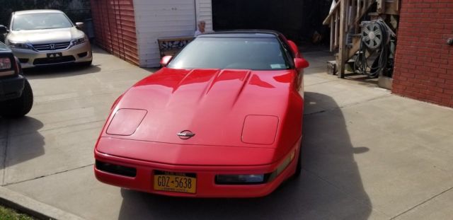 1994 Red Chevrolet Corvette Coupe