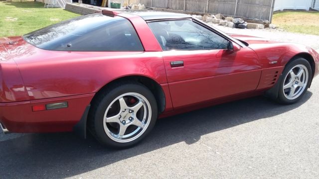 1994 Red Chevrolet Corvette Coupe