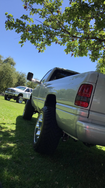 1994 Silver Dodge Ram 2500 Standard Cab Pickup
