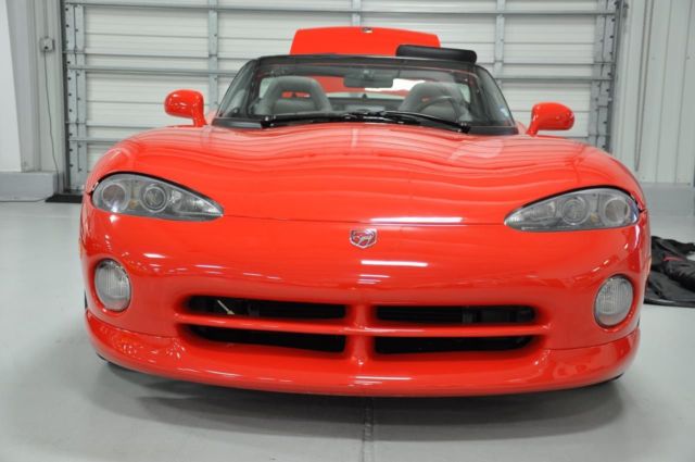 1994 Red Dodge Viper Roadster