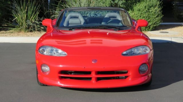 1994 Red Dodge Viper --