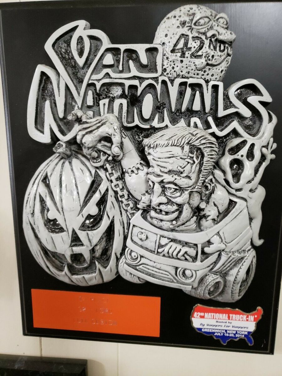 1994 gold / brown Ford E-Series Van Extended Cargo Van