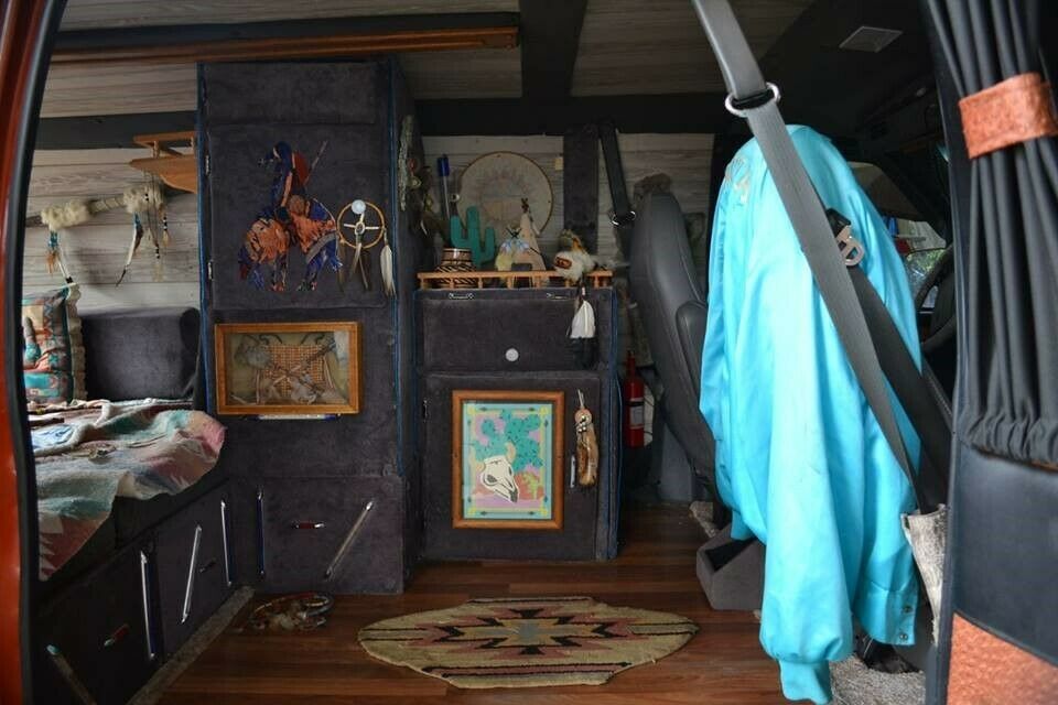 1994 gold / brown Ford E-Series Van Extended Cargo Van