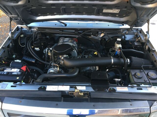 1994 Gray Ford F-150 Extended Cab Pickup