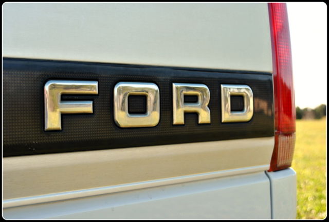 1994 White Ford F-150 Crew Cab Pickup