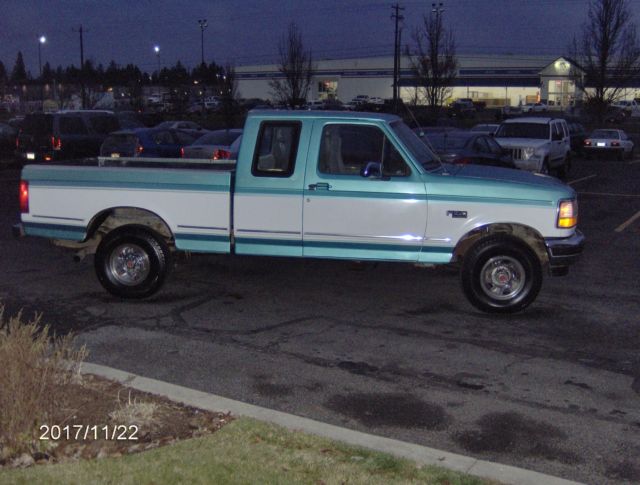 1994 Green Ford F-150 Extended Cab Pickup