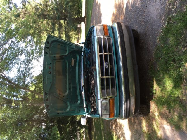 1994 Green Ford F-150 Extended Cab Pickup