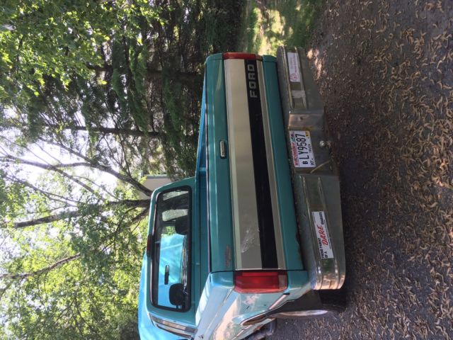 1994 Green Ford F-150 Extended Cab Pickup