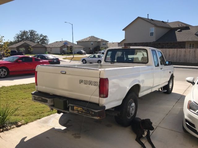 1994 White Ford F-250 Extended Cab Pickup