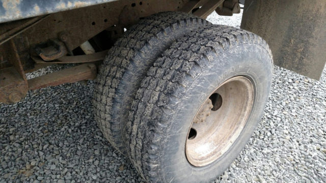1994 Blue Ford F-450 STAKE BODY DUMP