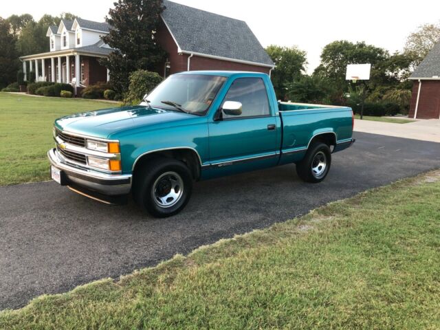 1994 Teal Green Metallic Chevrolet Silverado 1500 Standard Cab Pickup