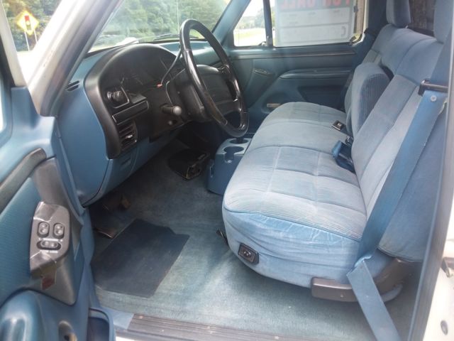 1994 White Ford F-150 Short bed  square body