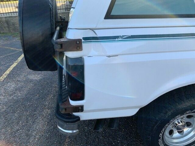 1994 White Ford Bronco SUV