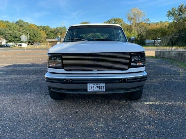 1994 White Ford Bronco SUV