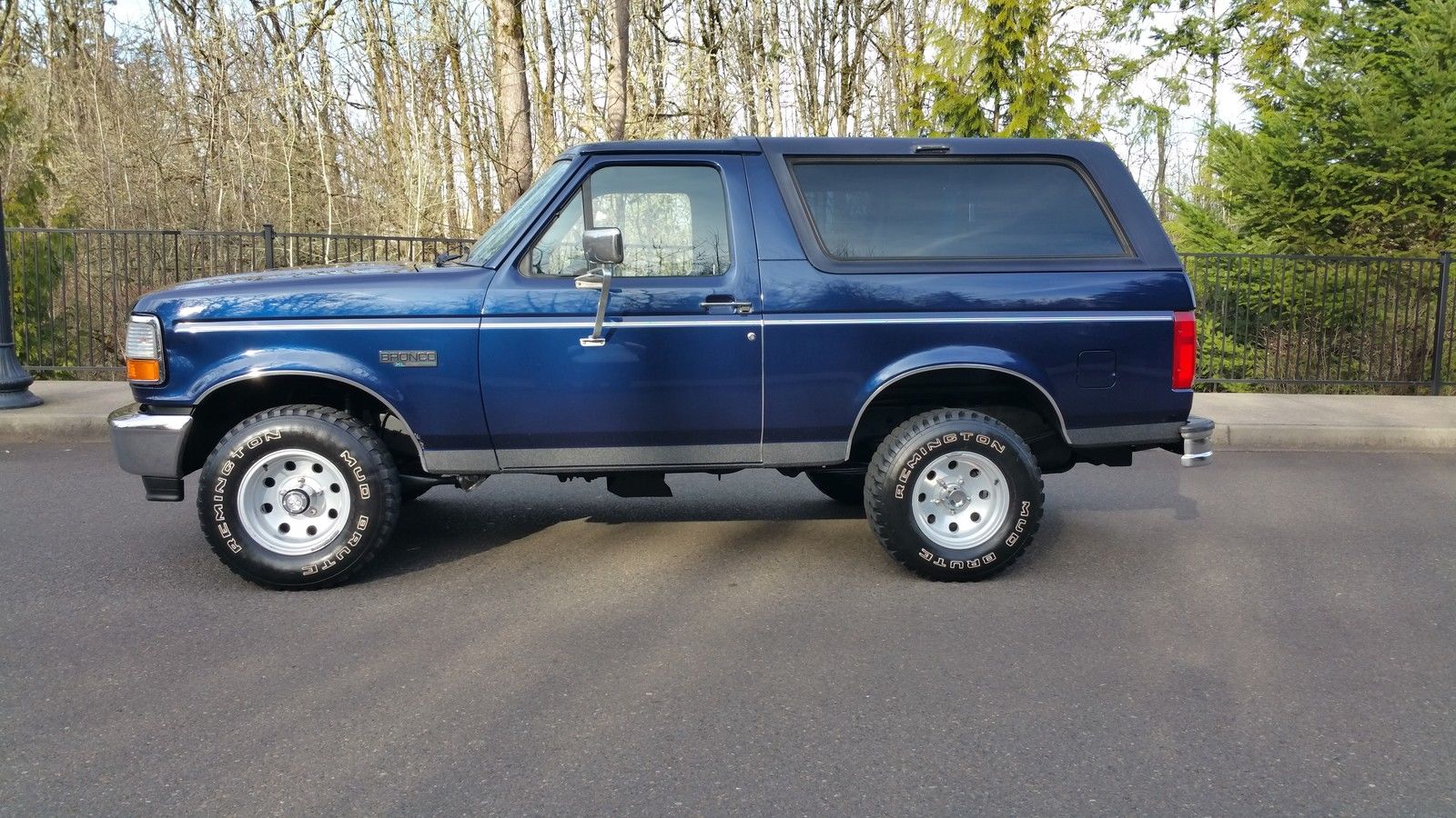 1994 Blue Ford Bronco SUV