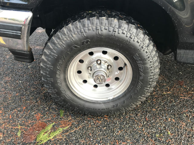 1994 Black Ford Bronco SUV
