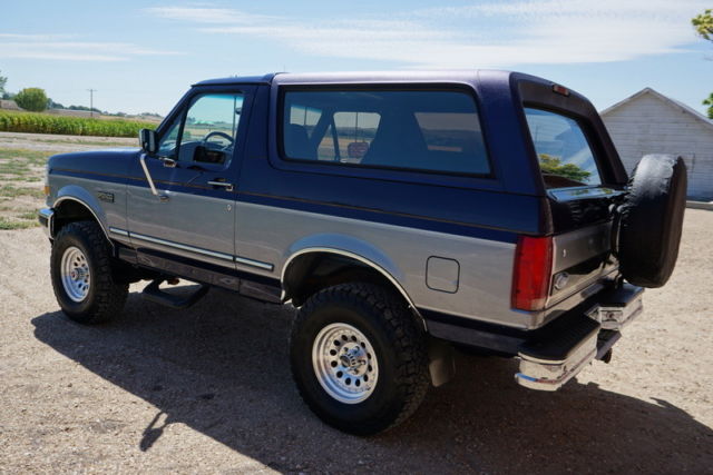 1994 Dark Blue & Silver Ford Bronco SUV