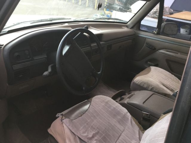 1994 Green Ford Bronco SUV