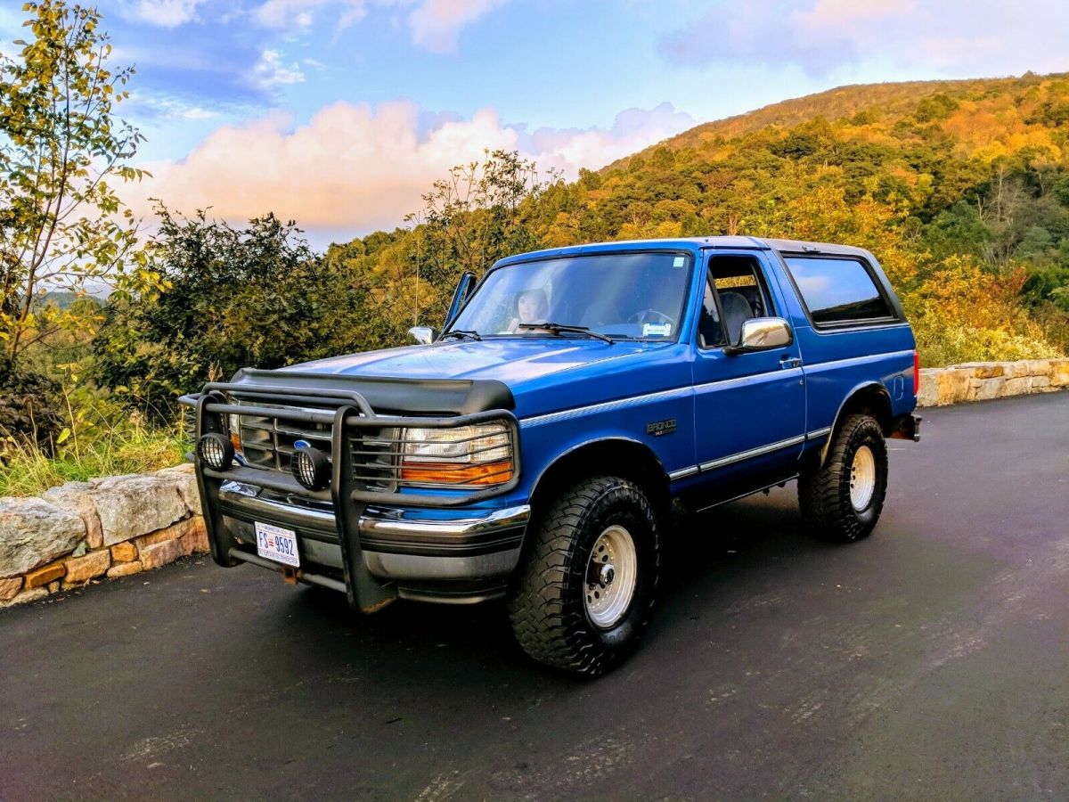 1994 Blue Ford Bronco SUV