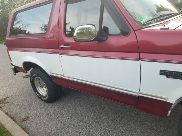 1994 Red Ford Bronco Wagon